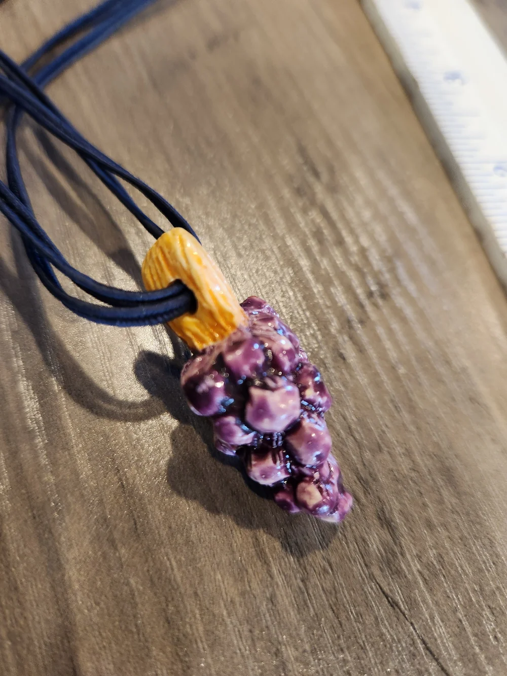 Vintage Artisan Handmade Grape Cluster Pendant Necklace Retro Jewelry Excellent!